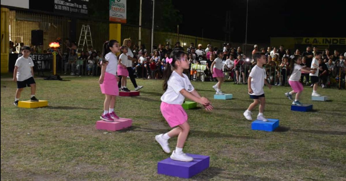 Nintildeos de Jardines Municipales brillaron en la Muestra Anual