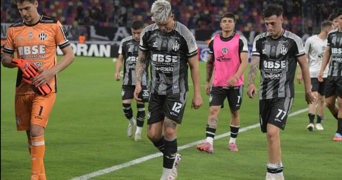 Central Coacuterdoba perdioacute un partido clave ante Tigre