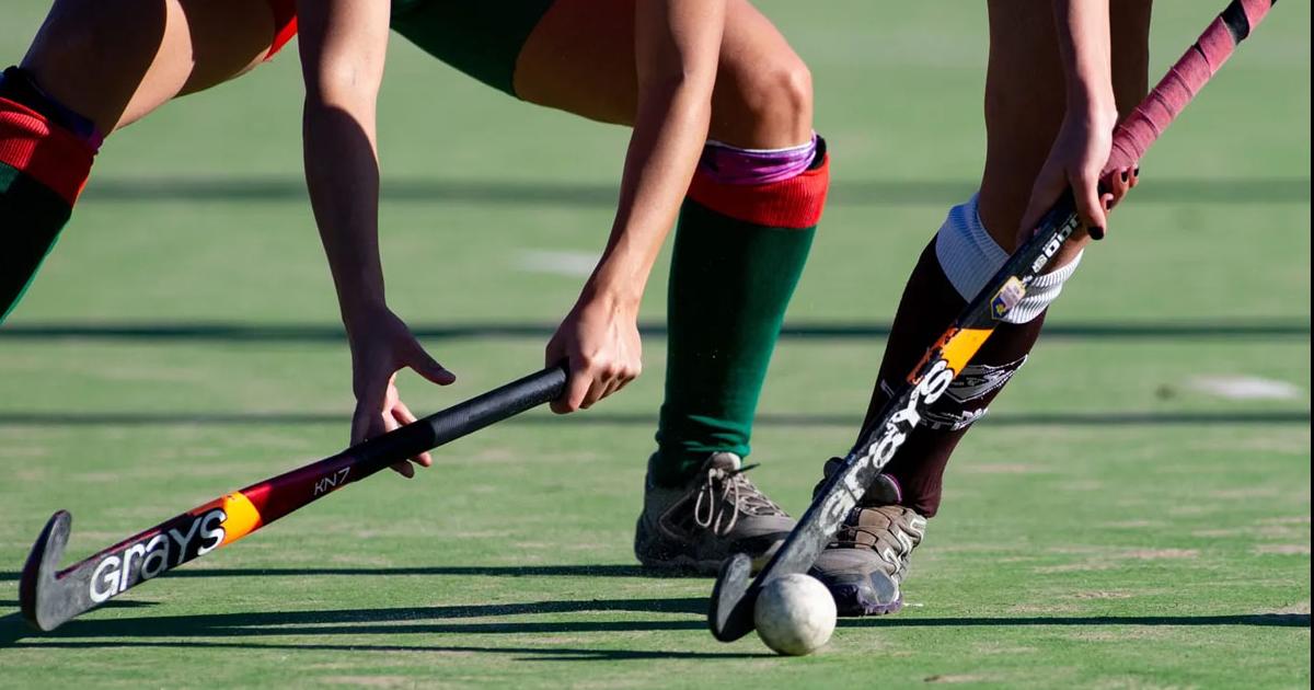 Conmocioacuten en el Hockey- Una jugadora murioacute tras descompensarse en medio de un partido