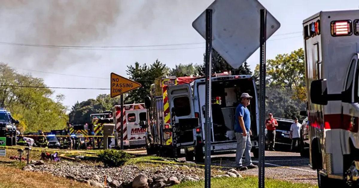 En plena misa chocoacute su auto contra la iglesia y empezoacute a disparar contra el lugar