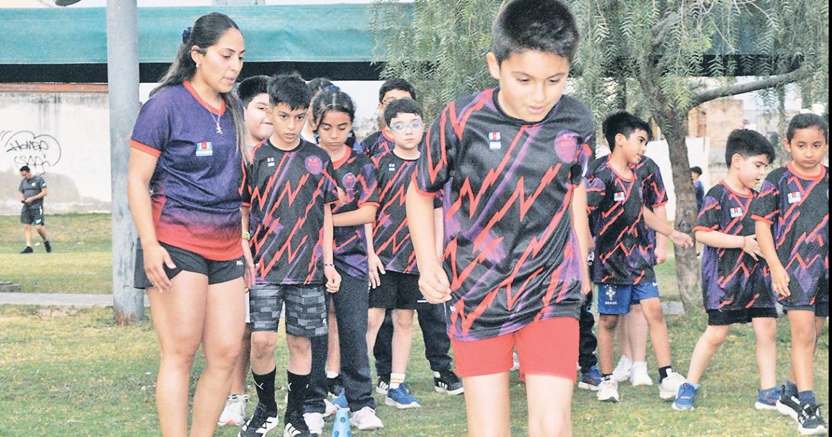 Son atletas del futuro del corazoacuten y del amor