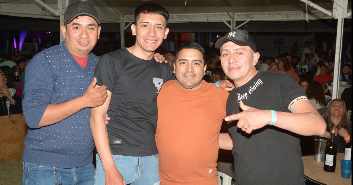 EMPLEADOS DE COMERCIO DE FESTEJO