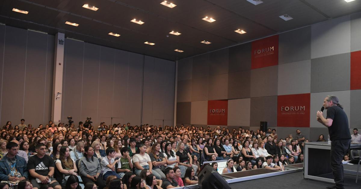 Nadie quiso perderse la charla de Sztajnszrajber