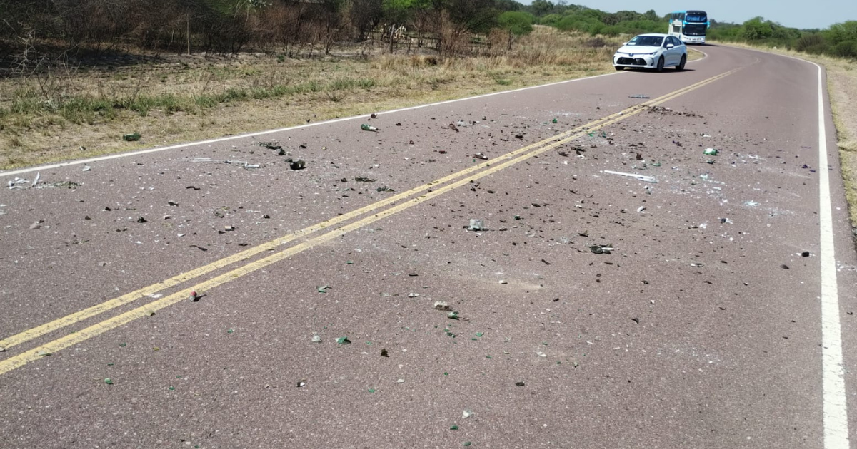 Ruta 333- alerta ante la presencia de vidrios rotos sobre cinta asfaacuteltica 