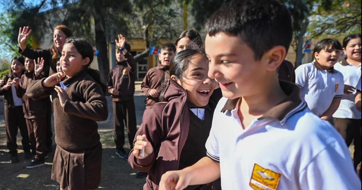 Gerardo Zamora y Eliacuteas Suaacuterez inauguraron importantes obras en Mitre y Aguirre