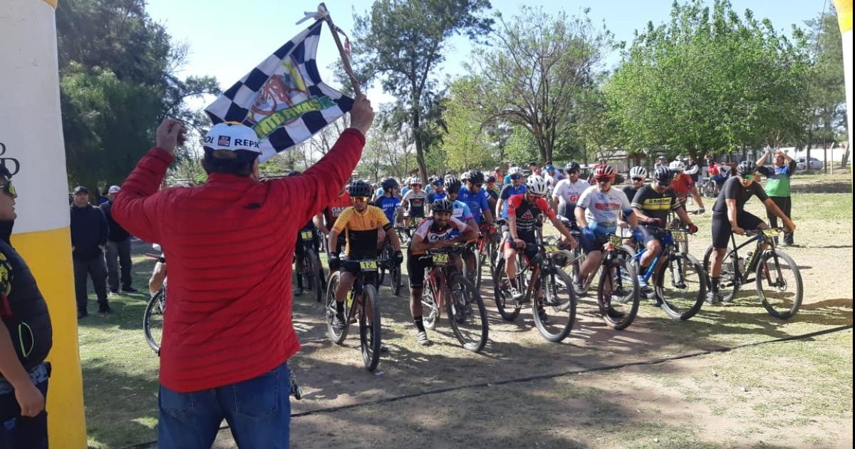 Emocionante Rally de Mountain Bike 151ordm Aniversario de Friacuteas