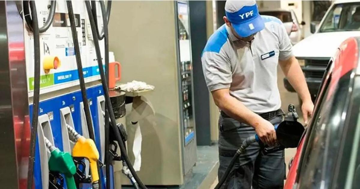 Aumentan los combustibles en octubre - Foto- El profesional