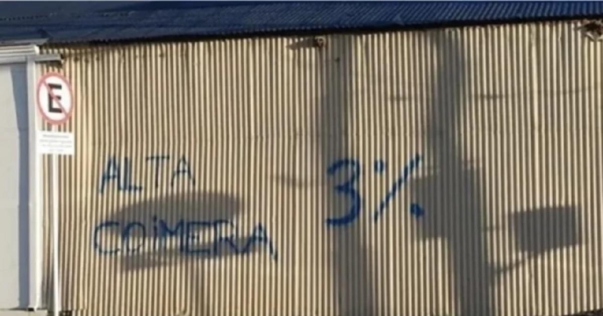 Milei suspendioacute su caminata en Ushuaia por la escasa convocatoria y las protestas