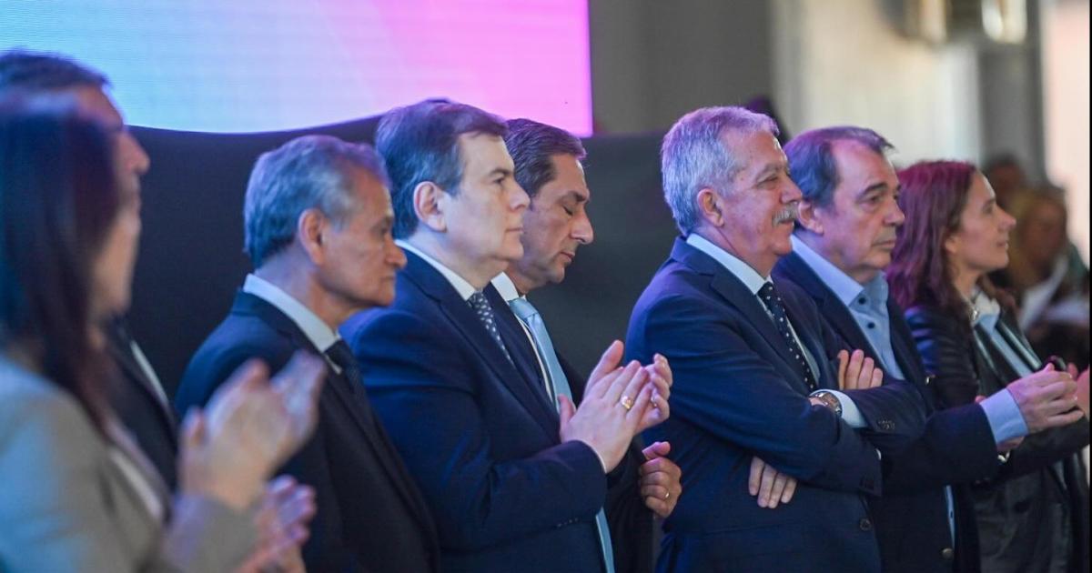 Gerardo Zamora y Eliacuteas Suaacuterez inauguraron importantes obras en Mitre y Aguirre