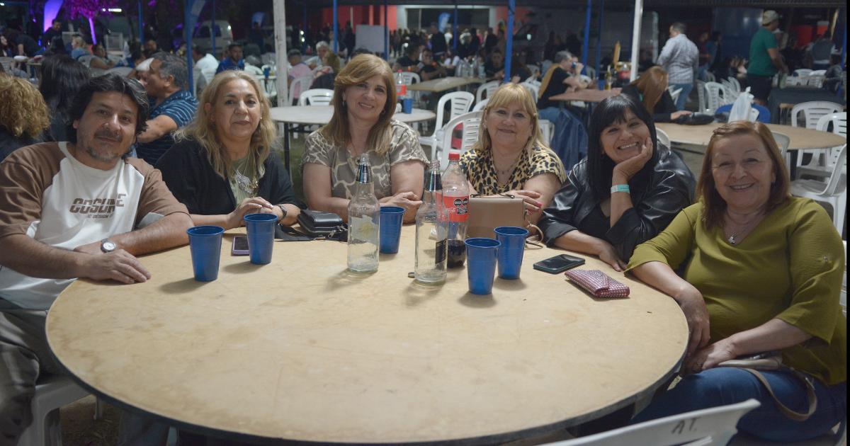 EMPLEADOS DE COMERCIO DE FESTEJO