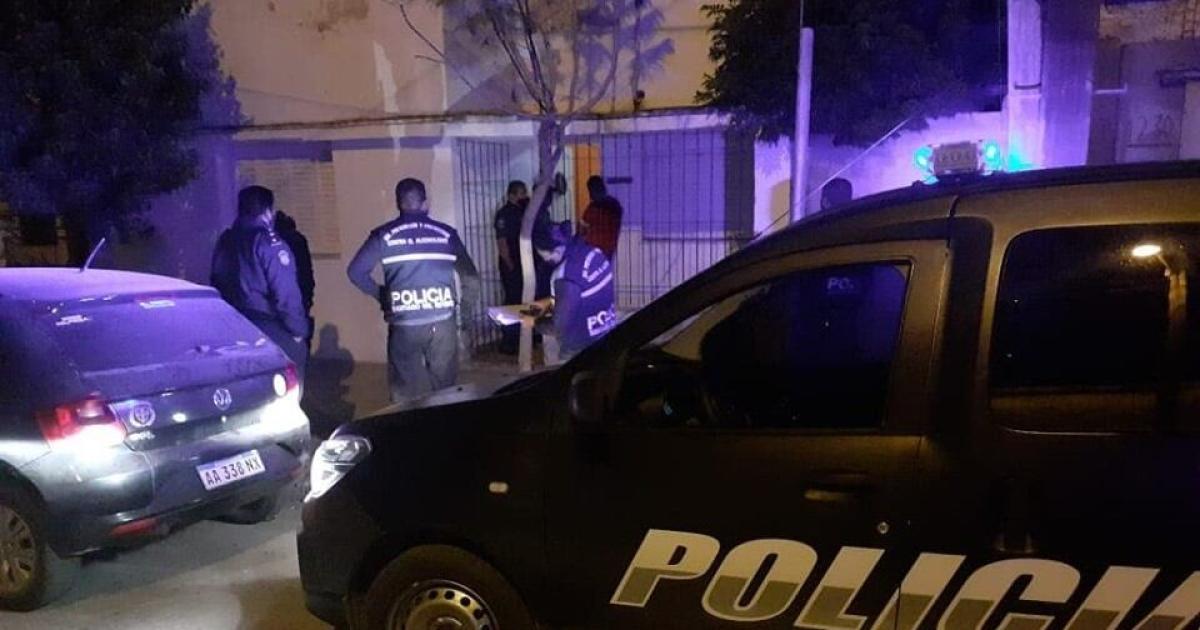 Mujer salvoacute a hijo de 15 antildeos cuando intentoacute ahorcarse