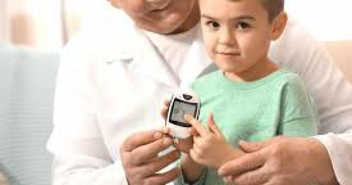 Abordaraacuten sobre alimentacioacuten en nintildeos que conviven con diabetes