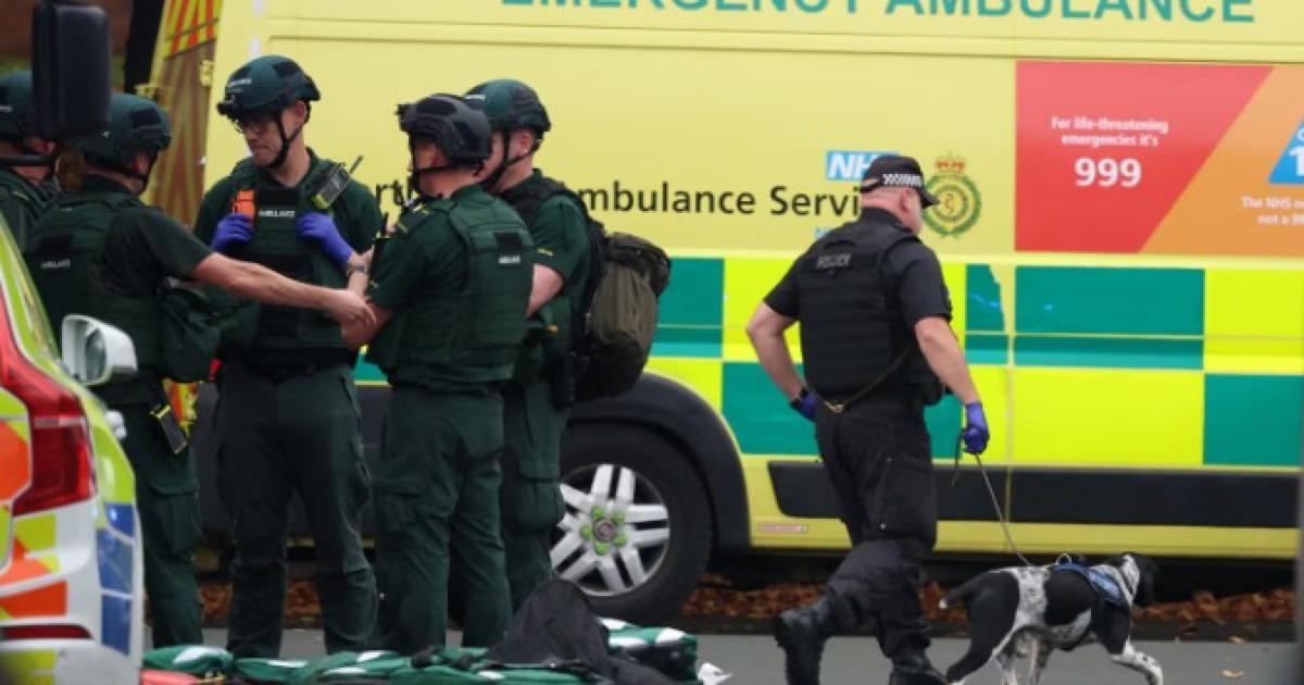 Un hombre fue abatido tras atacar a varias personas frente a una sinagoga de Manchester (Foto- REUTERSPhil Noble)