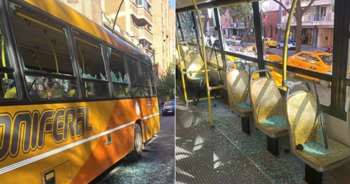 A lo Relatos Salvajes- destrozoacute el colectivo porque no le dejaron pagar en efectivo