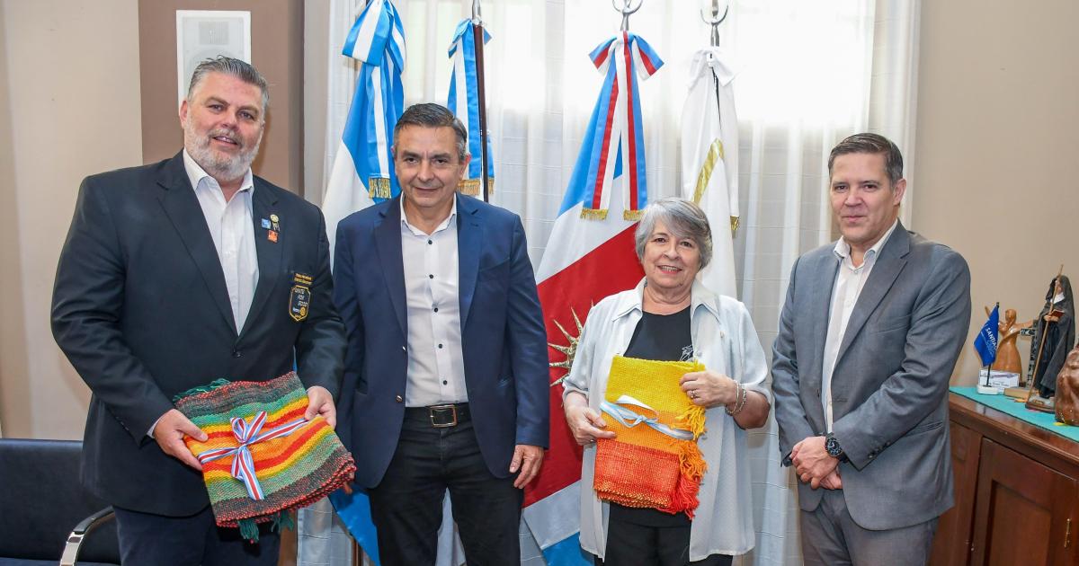 Funcionarios de la Municipalidad recibieron al Gobernador del distrito 4851 del Rotary Club