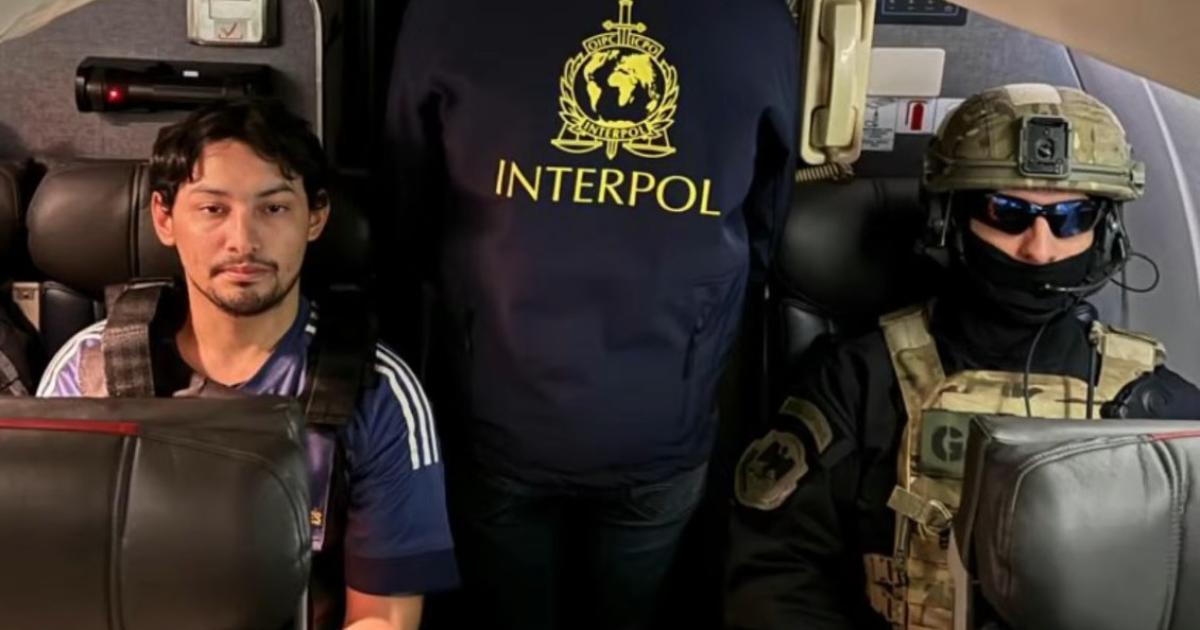 Matiacuteas Ozorio llegoacute a la Argentina en medio de un operativo de seguridad