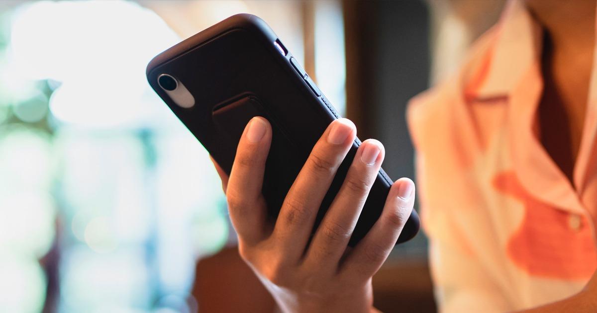 Sextorsioacuten- exigen a una joven plata y cerveza para no escracharla