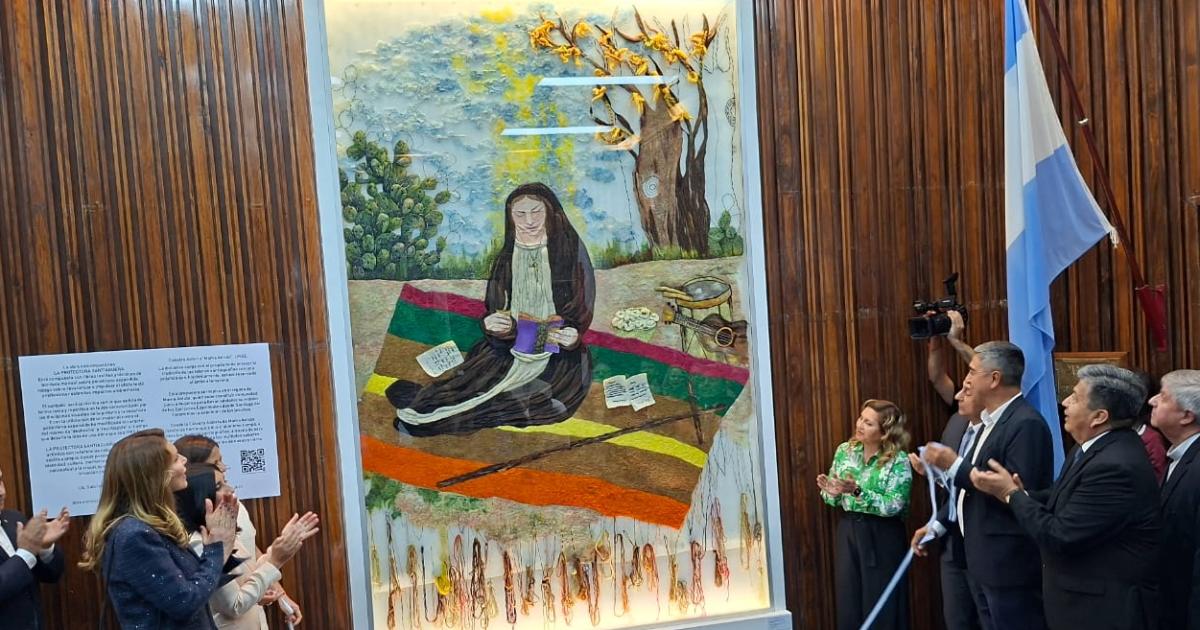 Inauguraraacuten un mural textil de Mama Antula en la Legislatura