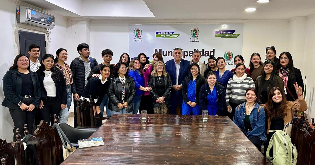 La comuna firmoacute un convenio con la Facultad de Humanidades