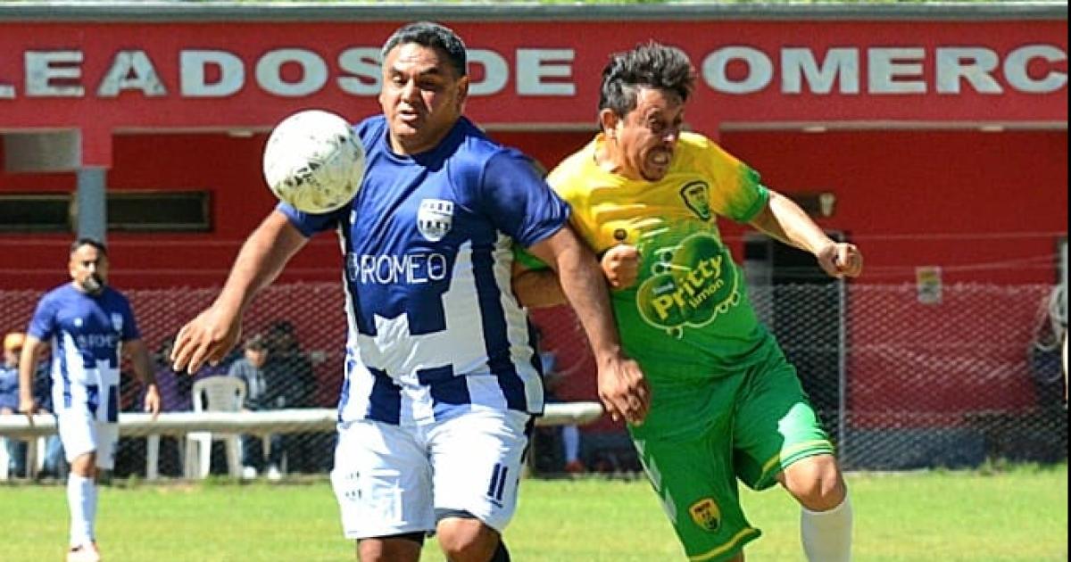 La Liga Comercial tendraacute un domingo de definiciones