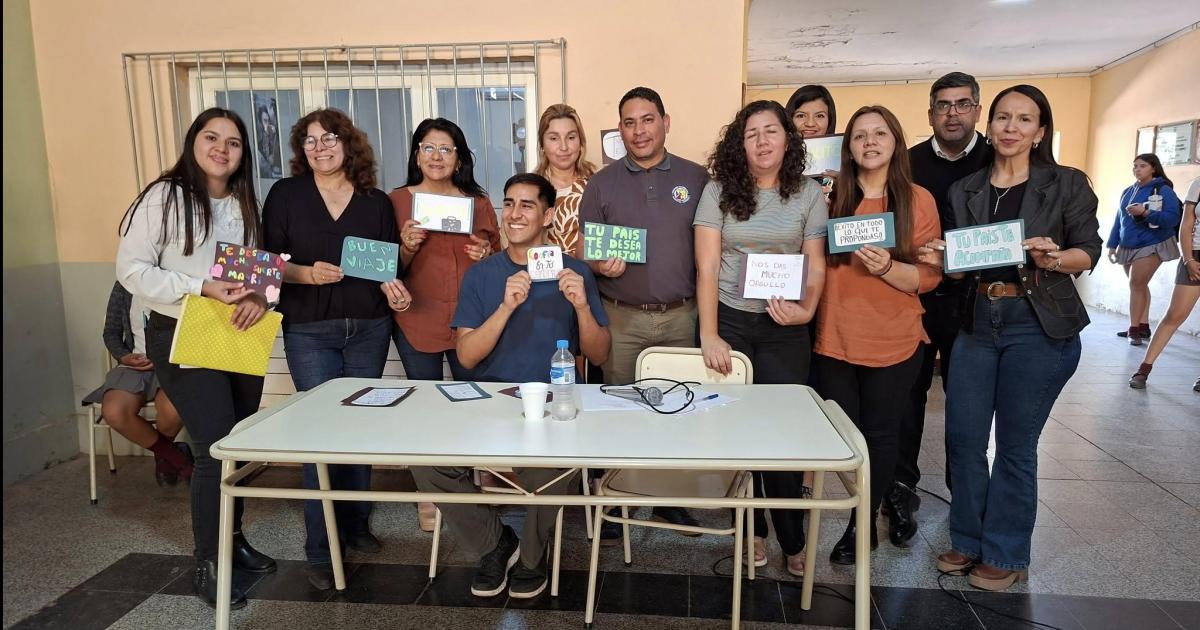 El joven juriense Mauricio Suaacuterez llevaraacute sus conocimientos a Canadaacute