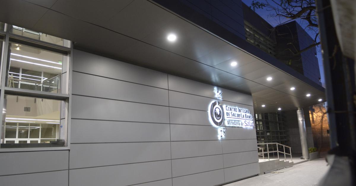 Por un cigarrillo peleoacute con su compantildeero de copas y eacuteste lo acuchilloacute