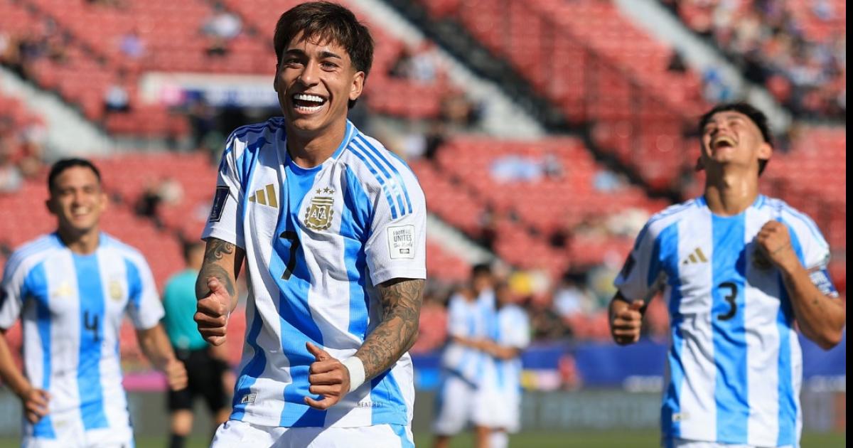Doblete de Carrizo para llevar a la Argentina a cuartos de final