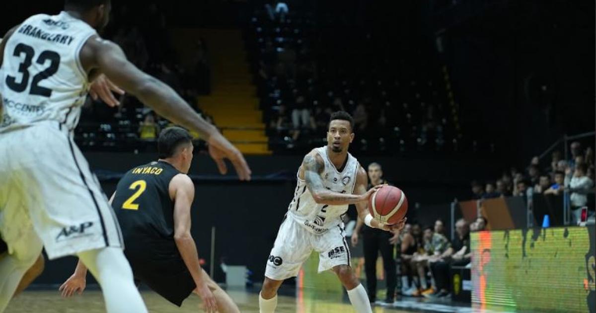 Oliacutempico sufrioacute una dura derrota ante Obras