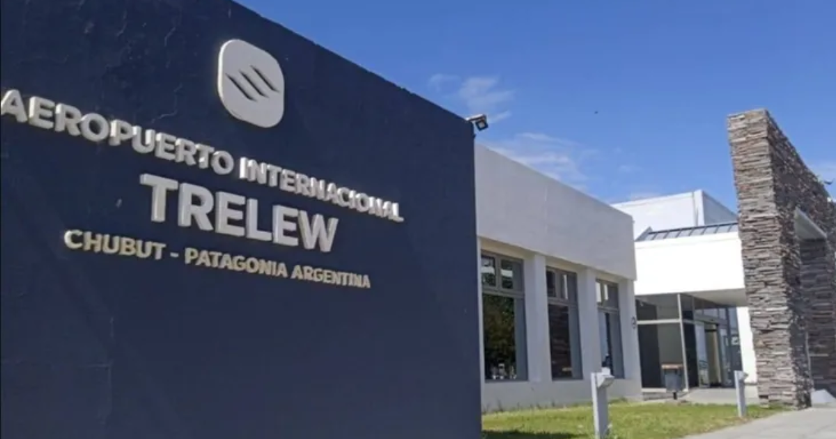 El vuelo fue reprogramado para las 11-30 tras la llegada de una nueva aeronave