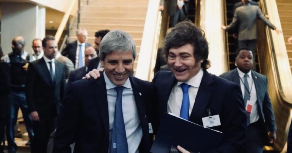 Milei celebroacute el auxilio de Estados Unidos y volvioacute a elogiar a Caputo- Es el mejor ministro de Economiacutea de la historia