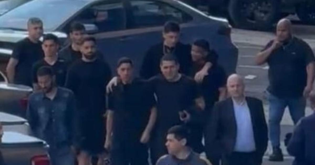 El fuacutetbol argentino se unioacute sin distincioacuten de colores para despedir a Miguel Russo