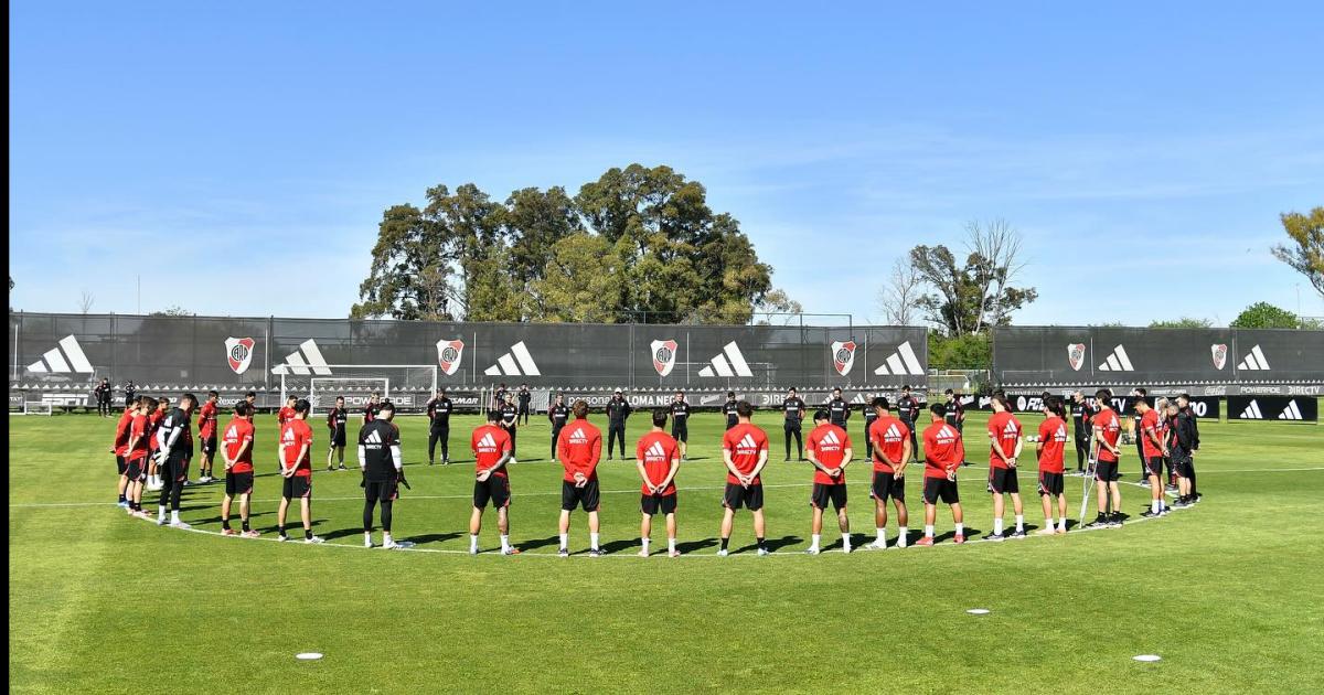 River homenajeoacute a Russo con un minuto de silencio