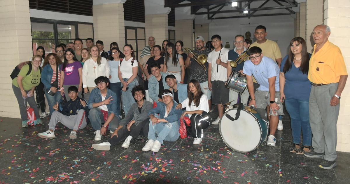 La Escuela Nordm 4 Mariacutea Eva Duarte de Peroacuten espera dar clase en el Maratoacuten