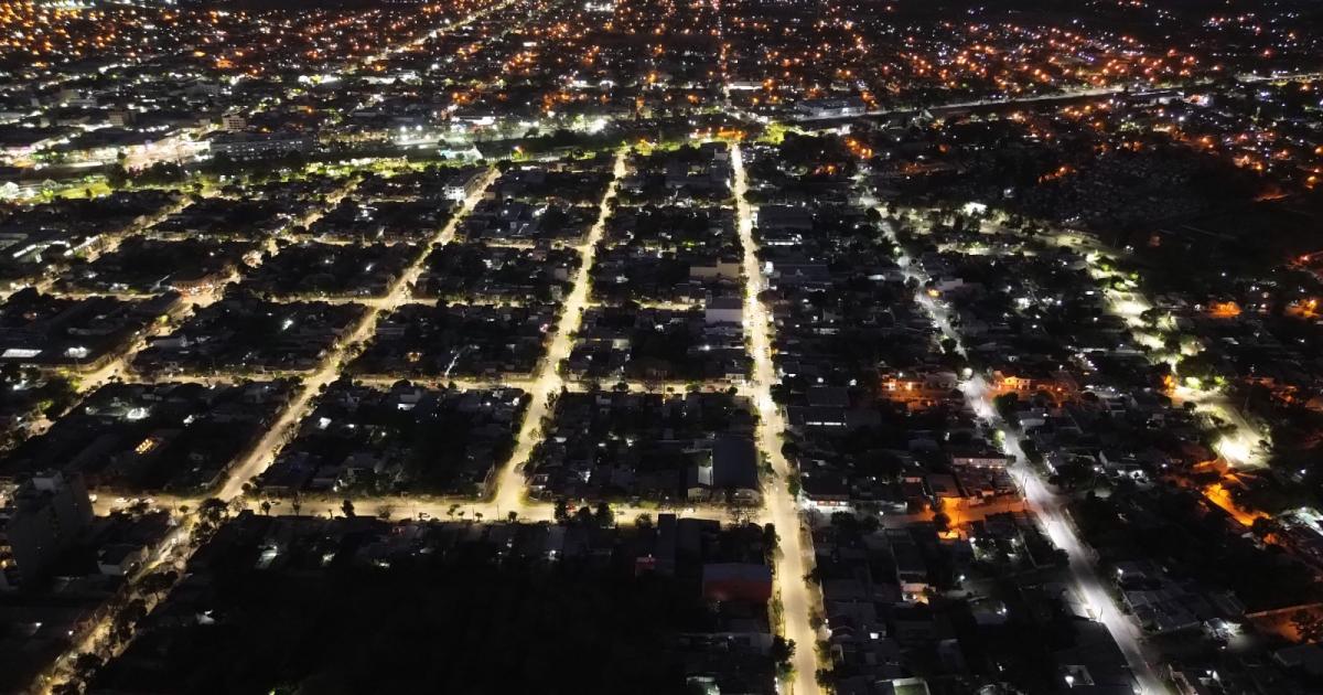 La Municipalidad de La Banda habilitoacute un moderno sistema de iluminacioacuten en calle Quintana