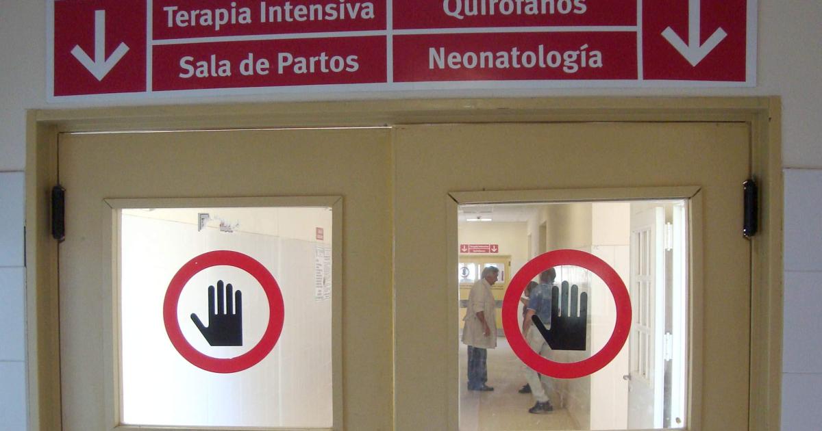 Un cordobeacutes llegoacute al hospital con un cuchillo clavado por su novia