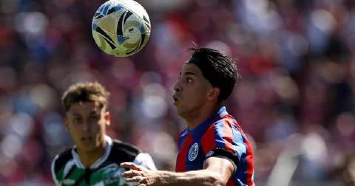 Derrota del Santo que dejoacute pasar la chance de escalar