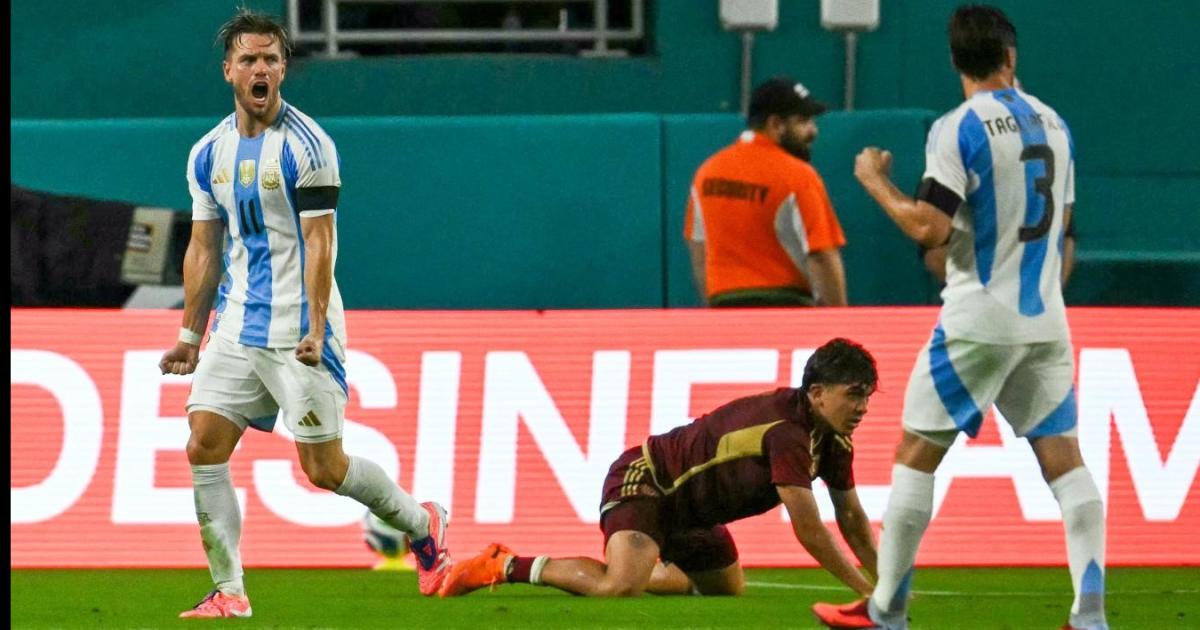 Con Messi en el palco la Argentina vencioacute 1 a 0 a Venezuela en amistoso