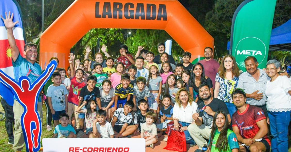 Fuentes participoacute de una colmada Expo Urbana 