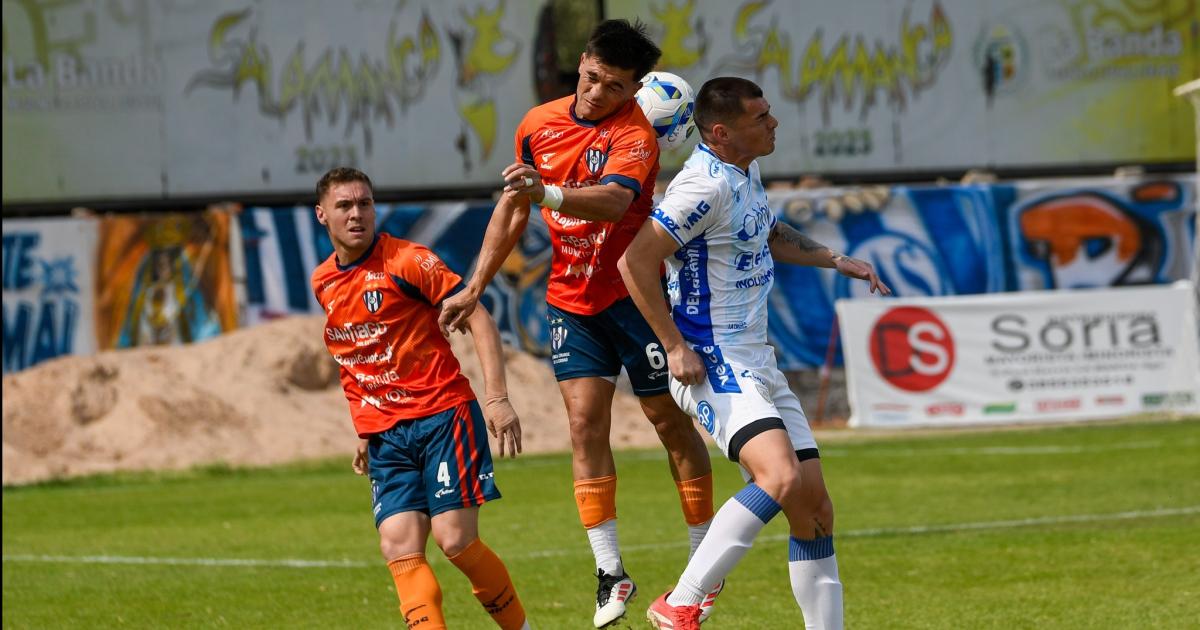 Sarmiento empatoacute con San Martiacuten y clasificoacute a la segunda fase