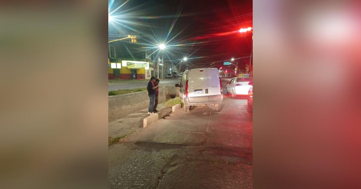 Un desperfecto mecaacutenico provocoacute un accidente en avenida Aguirre