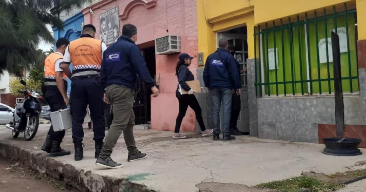 OCASO- Los operativos han sido propiciados por una ONG de Estados Unidos Segn la causa el peluquero abusaba de los niños los filmaba y subía los videos a la red oscura de Internet