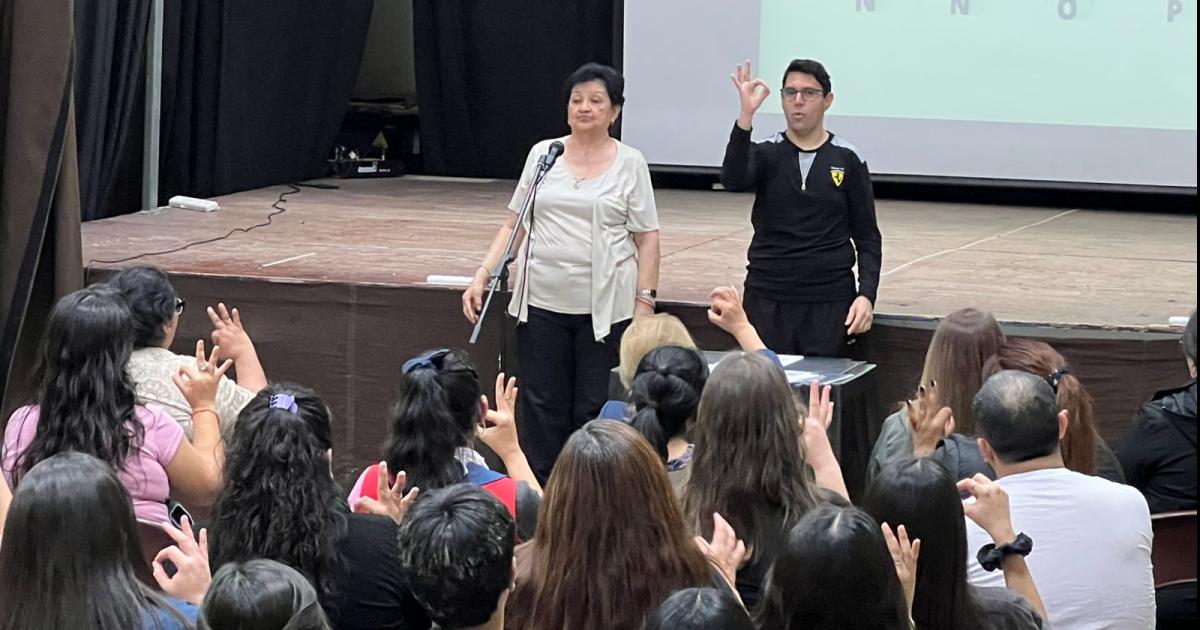La Municipalidad dio por finalizado el curso de lengua de sentildeas argentinas