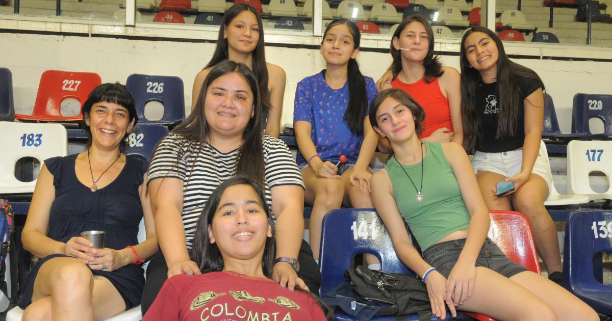 UN FIN DE SEMANA DE BAacuteSQUET FEMENINO