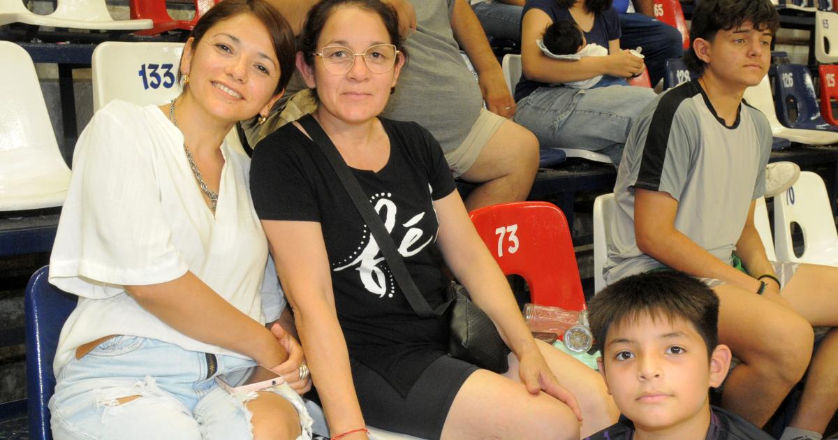 UN FIN DE SEMANA DE BAacuteSQUET FEMENINO