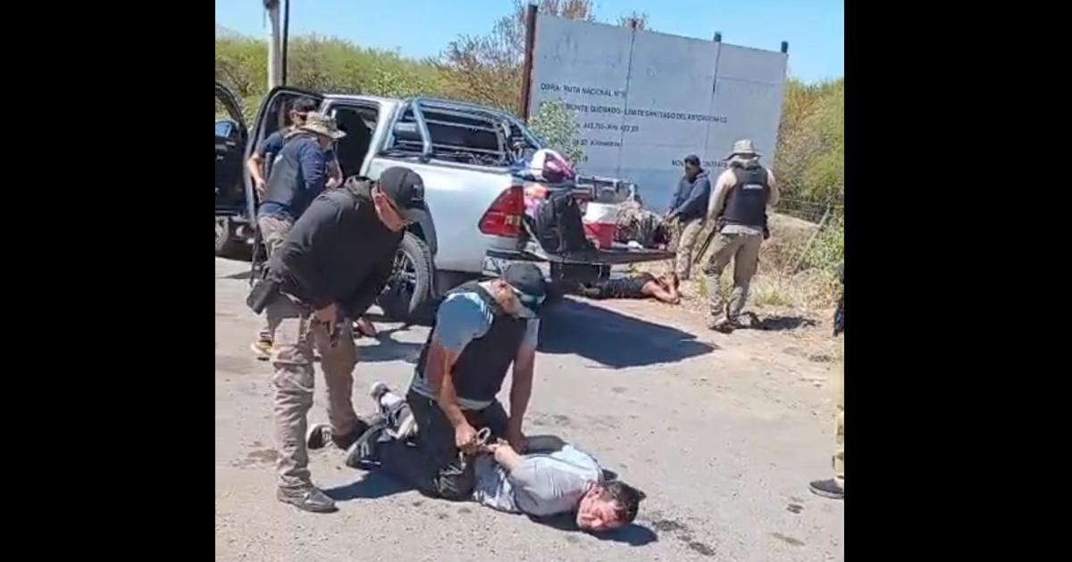 Indagan al gendarme caiacutedo con 56 kilos de cocaiacutena