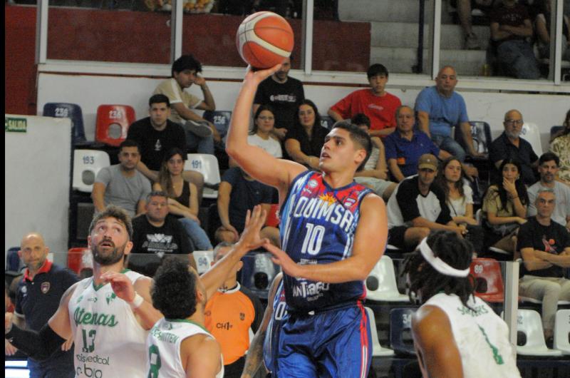 Quimsa jugoacute en gran forma y vapuleoacute a Atenas de Coacuterdoba 