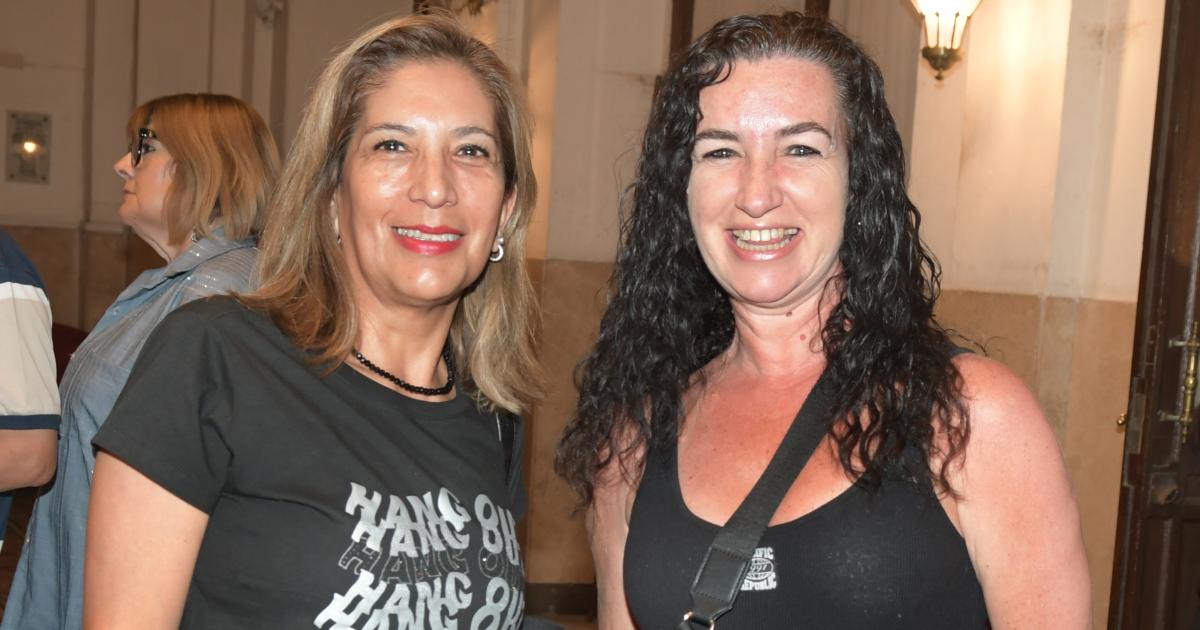 PATRICIA SOSA TRAJO SU MUacuteSICA A SANTIAGO