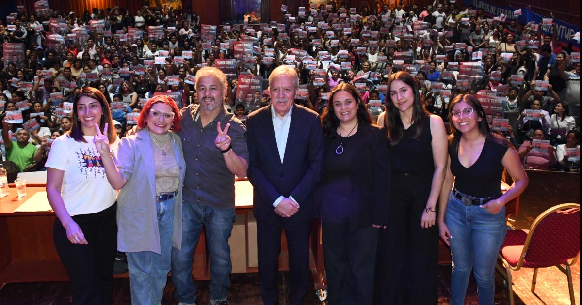 Eliacuteas Suaacuterez participoacute de dos reuniones con Generacioacuten Digital y la corriente nacional Martiacuten Fierro