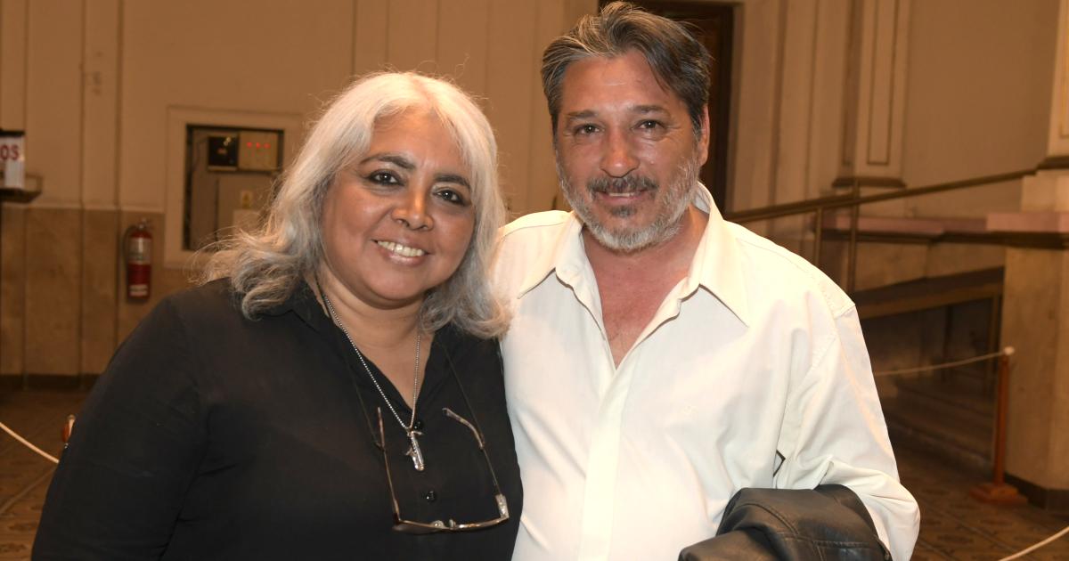 PATRICIA SOSA TRAJO SU MUacuteSICA A SANTIAGO