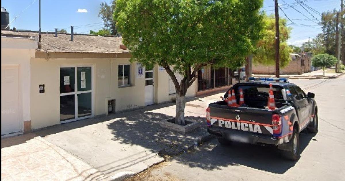 Empleados de carniceriacutea acusados de burlarse de un joven con estrabismo